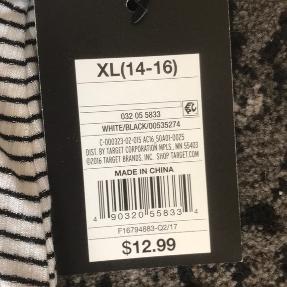 T-shirt - Picture 3 of 4